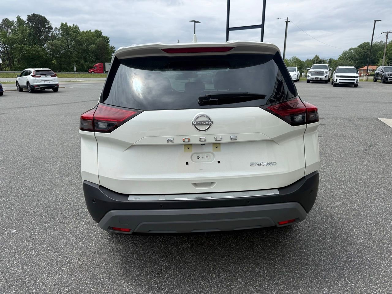 Used 2023 Nissan Rogue SV w/ SV Premium B Package AWD/4WD image 5