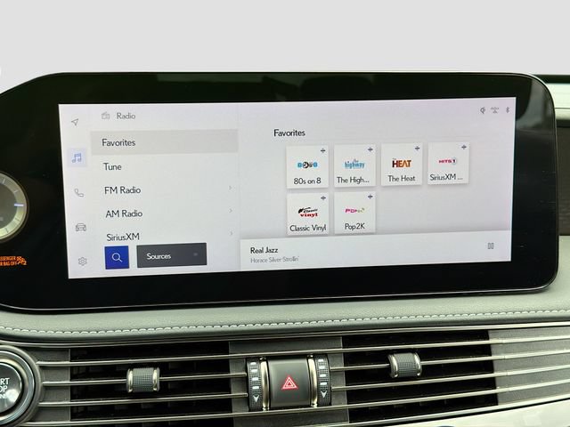 Used 2024 Lexus LS 500 w/ Interior Upgrade Package RWD image 31