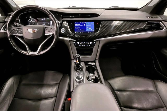Used 2023 Cadillac XT6 Premium Luxury image 18