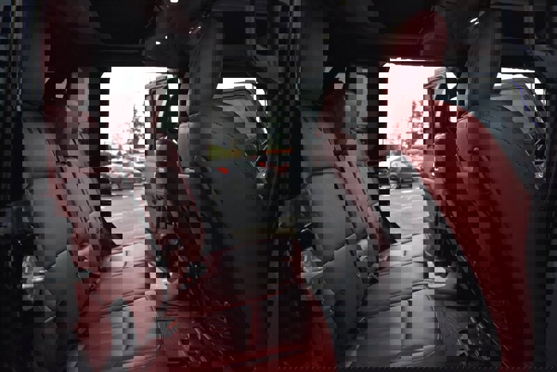 Used 2024 Jeep Wrangler Unlimited Rubicon 392 image 31