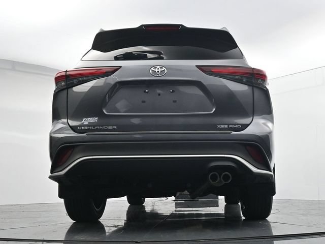Used 2024 Toyota Highlander XSE AWD/4WD image 40