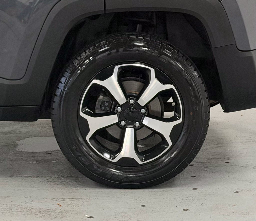 Used 2022 Jeep Renegade Trailhawk w/ Sun/Sound Group AWD/4WD image 8