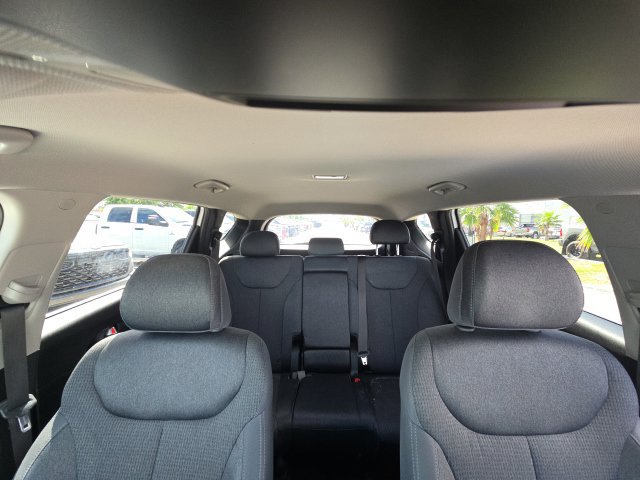 Used 2023 Hyundai Santa Fe SE w/ Cargo Package AWD/4WD image 13