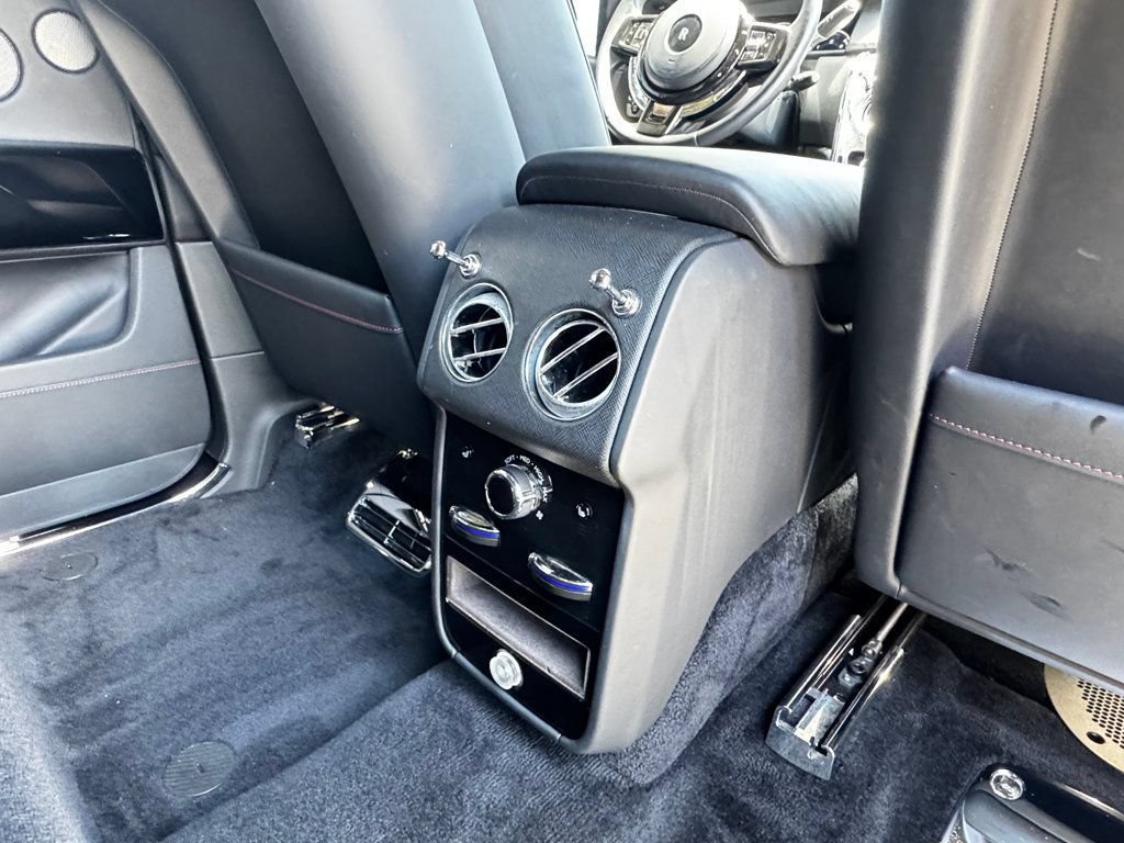 Used 2021 Rolls-Royce Cullinan AWD/4WD image 36