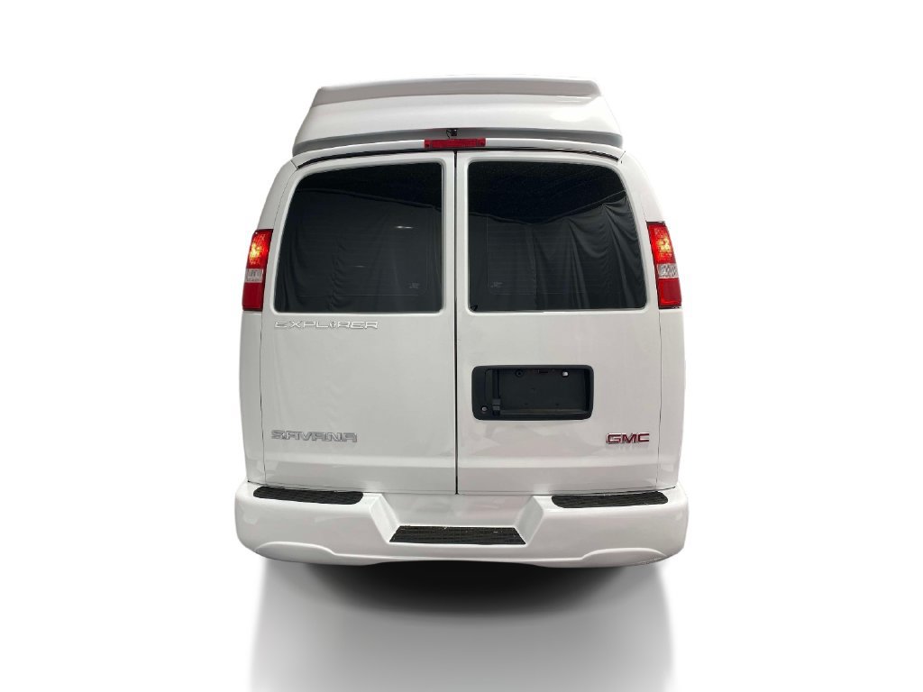 Used 2024 GMC Savana 2500 w/ Driver Convenience Package RWD image 3
