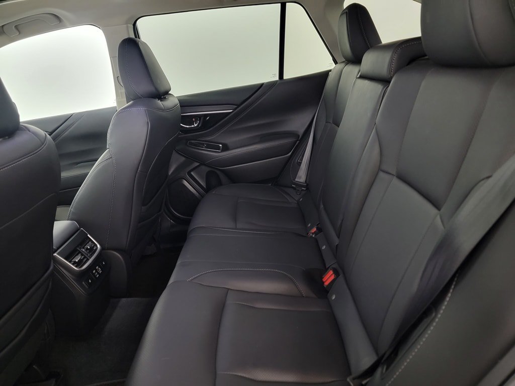 Used 2023 Subaru Outback Limited AWD/4WD image 13