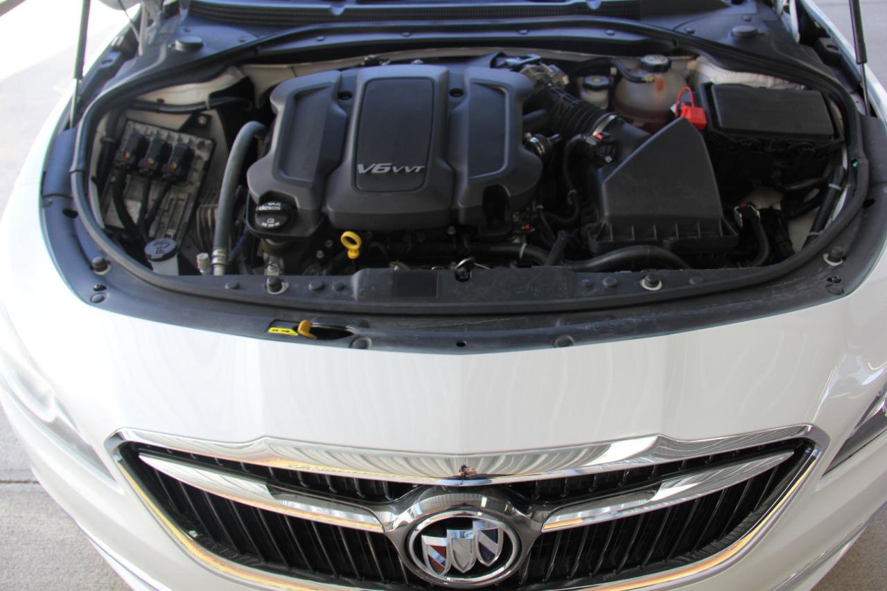 Used 2018 Buick LaCrosse Premium image 32