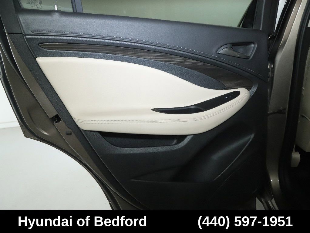 Used 2019 Buick Envision Premium w/ Driver Confidence Package AWD/4WD image 15