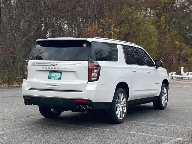 Used 2022 Chevrolet Suburban High Country AWD/4WD image 3