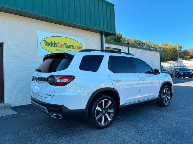 Used 2023 Honda Pilot Touring image 6