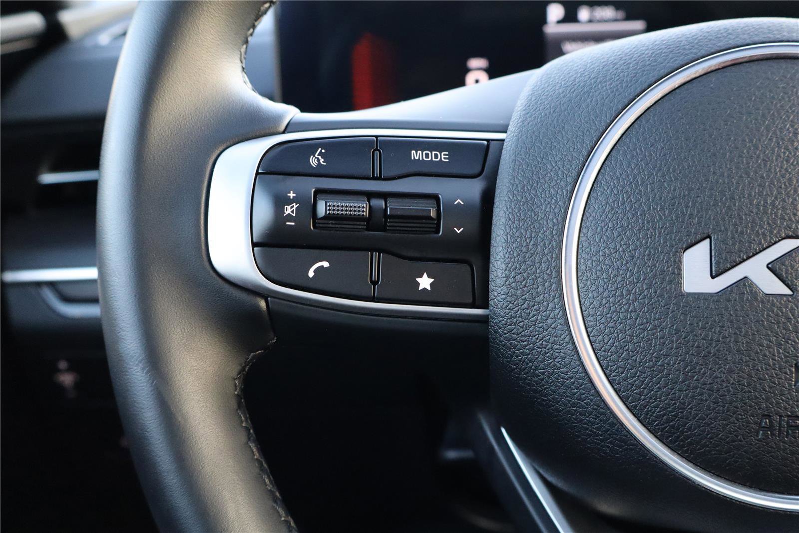 Used 2025 Kia K5 GT-Line w/ GT-Line Premium Package image 16