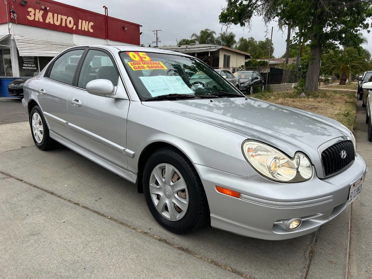 Used 2005 Hyundai Sonata GL FWD image 2