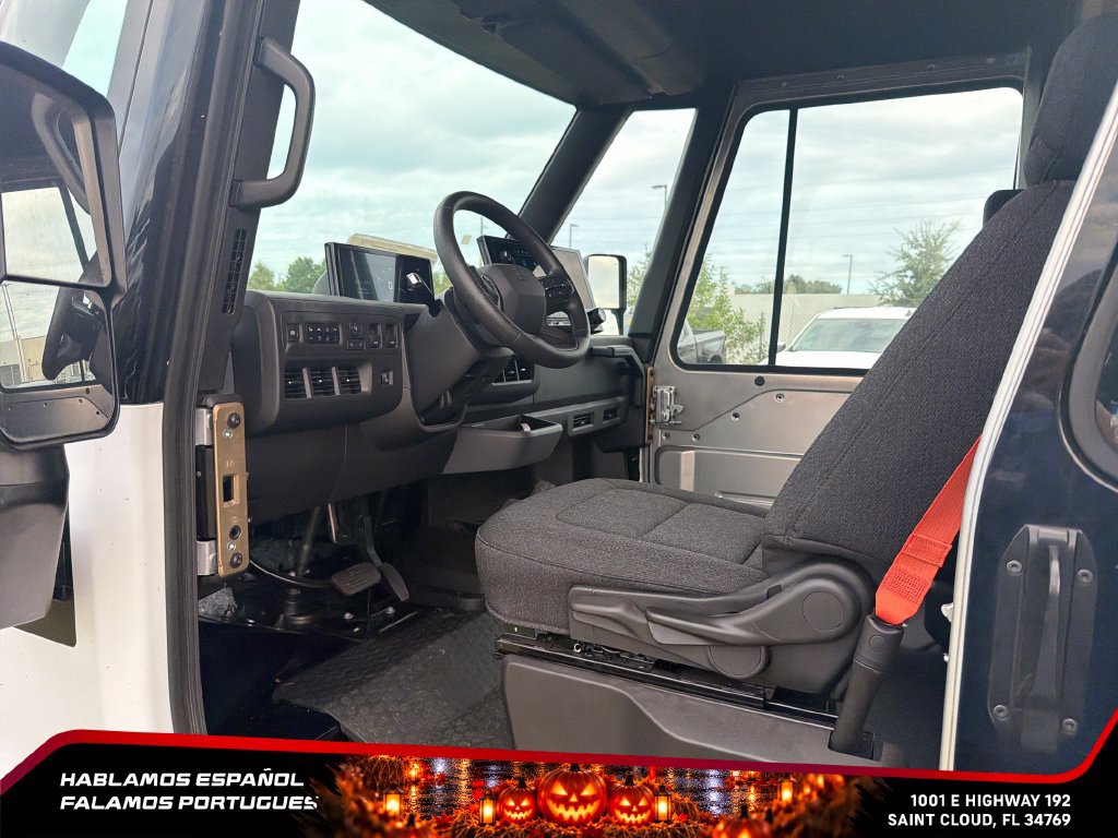 Used 2024 Chevrolet Brightdrop 400 w/ Commercial Equipment Package AWD/4WD image 12