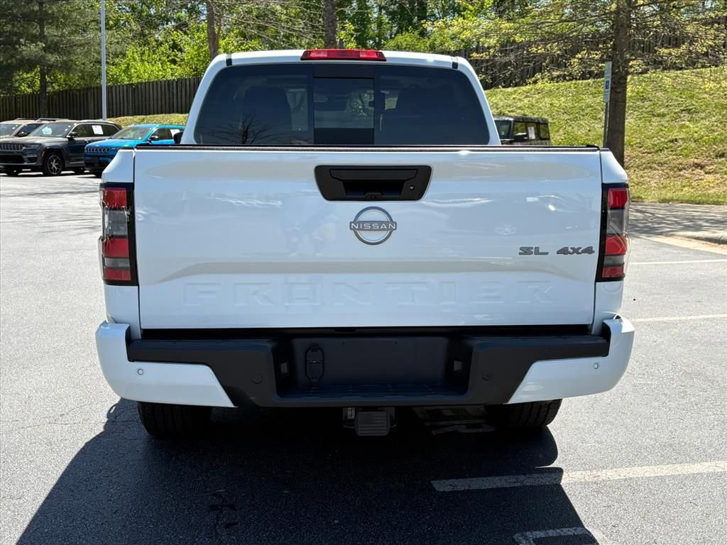 Certified 2024 Nissan Frontier SL w/ Technology Package image 6