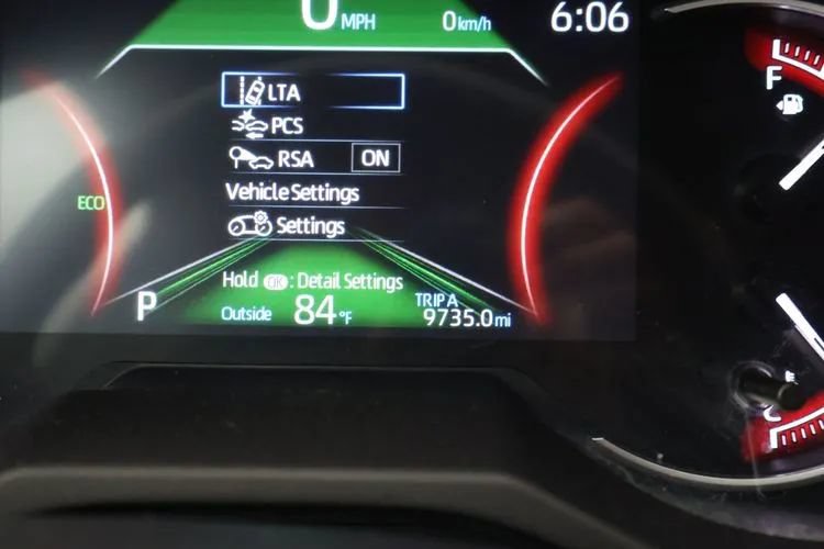 Used 2025 Toyota RAV4 LE FWD image 28