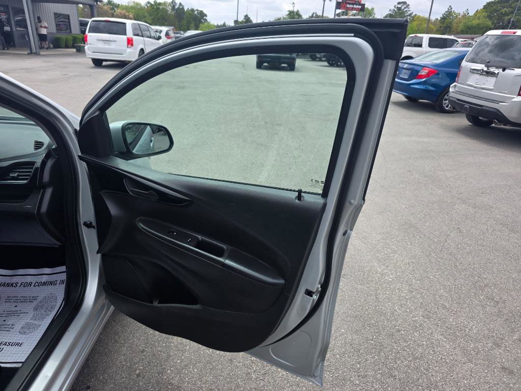 Used 2016 Chevrolet Spark LT image 11