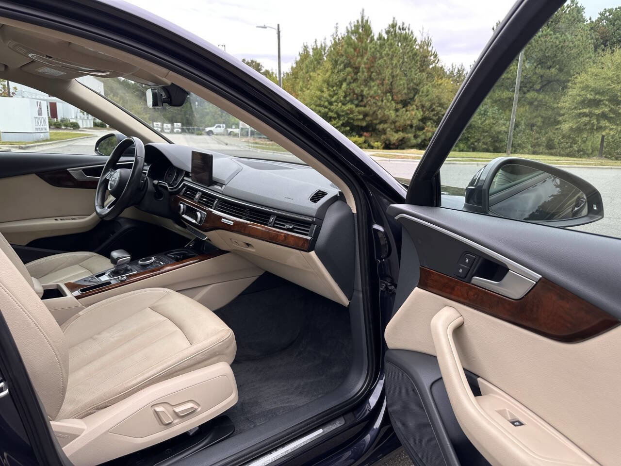 Used 2017 Audi A4 2.0T Premium w/ Convenience Package image 17