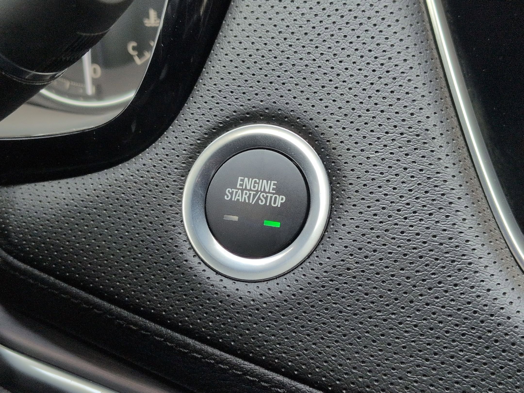 Certified 2025 Cadillac XT5 Luxury image 17