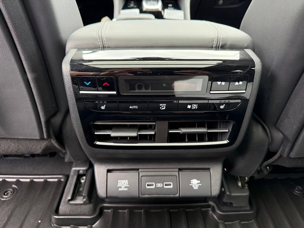 Used 2023 Acura MDX SH-AWD w/ Advance Package image 20
