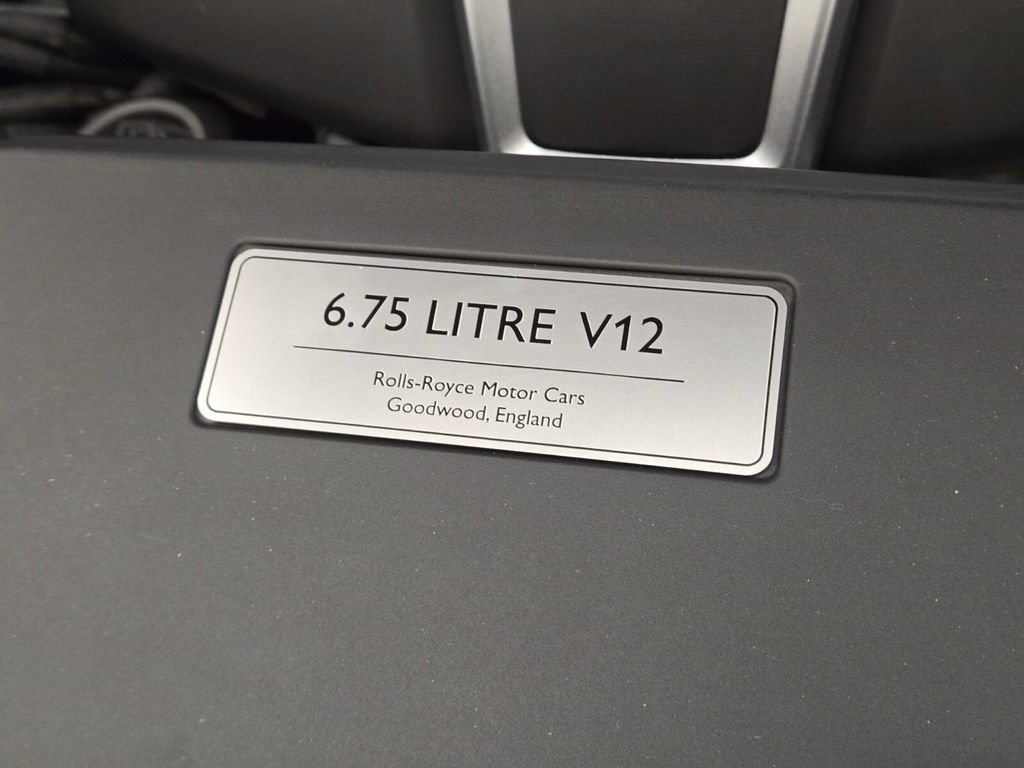 New 2027 Rolls-Royce Cullinan Black Badge AWD/4WD image 29