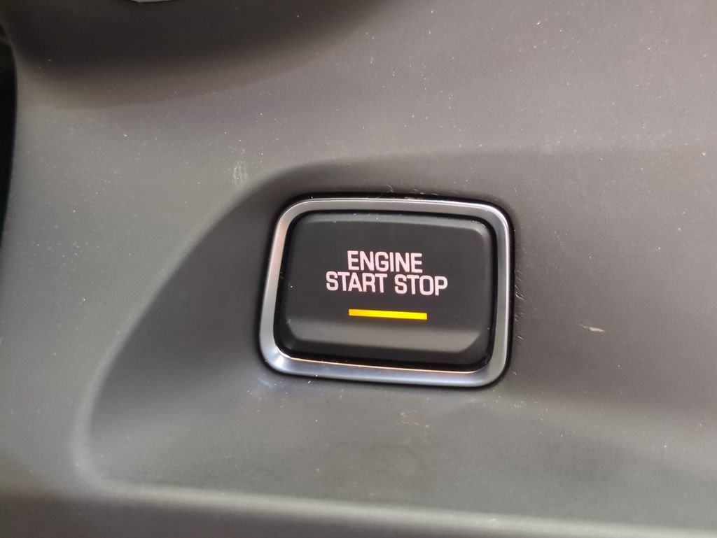 Used 2022 Chevrolet Camaro LT RWD image 31