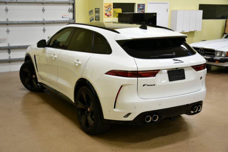 Used 2023 Jaguar F-PACE SVR AWD/4WD image 9