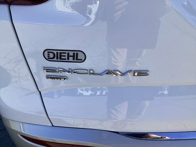 Used 2023 Buick Enclave Essence w/ Experience Buick Package image 11