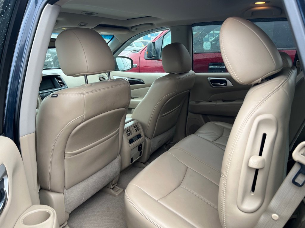 Used 2014 Nissan Pathfinder SL w/ SL Premium Package image 5