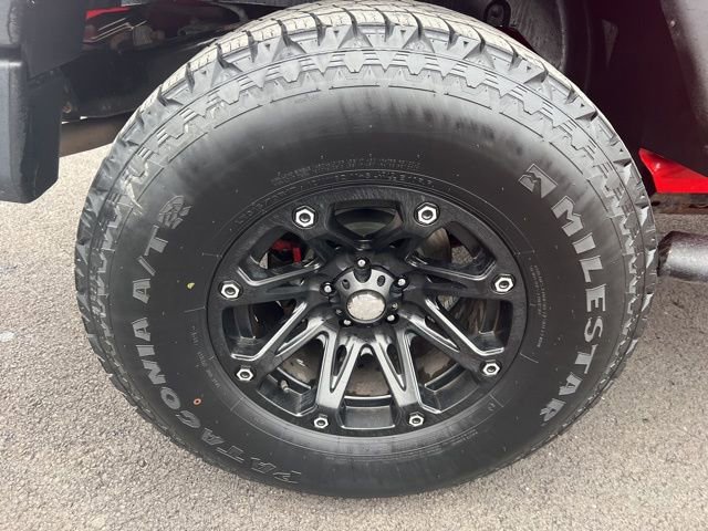 Used 2017 Jeep Wrangler Unlimited Sport w/ Connectivity Group image 32