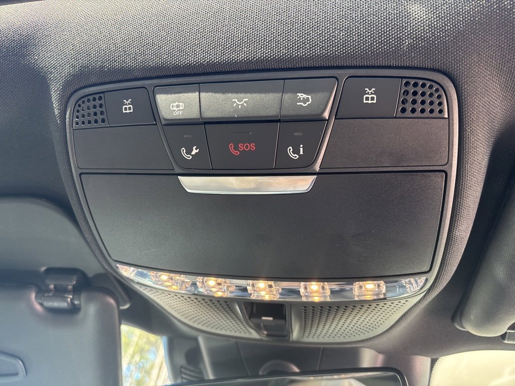 Used 2017 Mercedes-Benz E 300 image 28