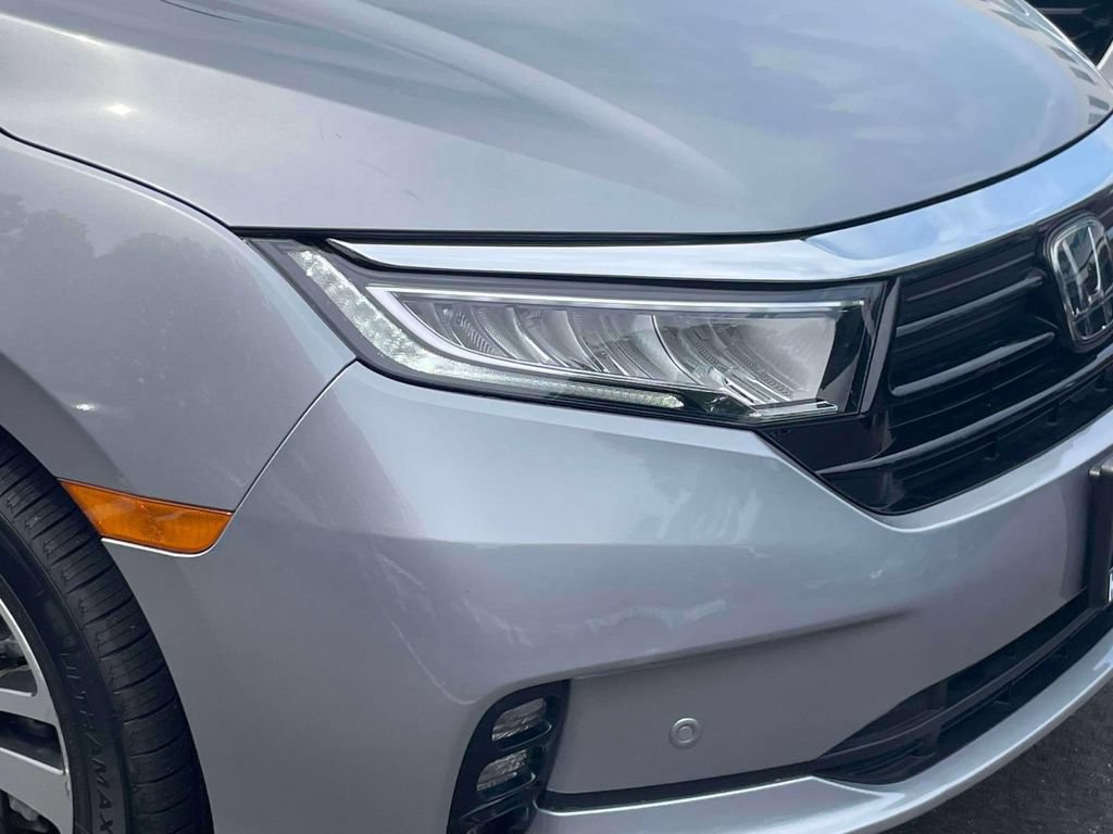 Used 2023 Honda Odyssey Touring image 9
