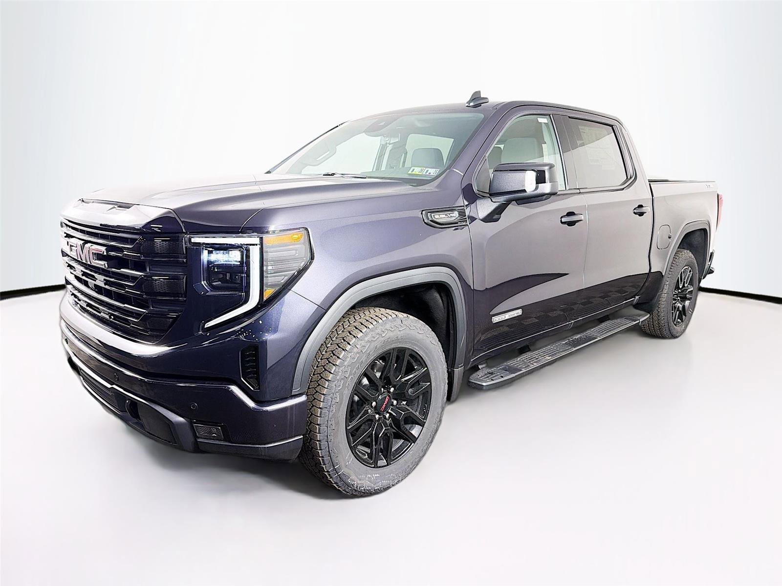 New 2026 GMC Sierra 1500 Elevation image 3
