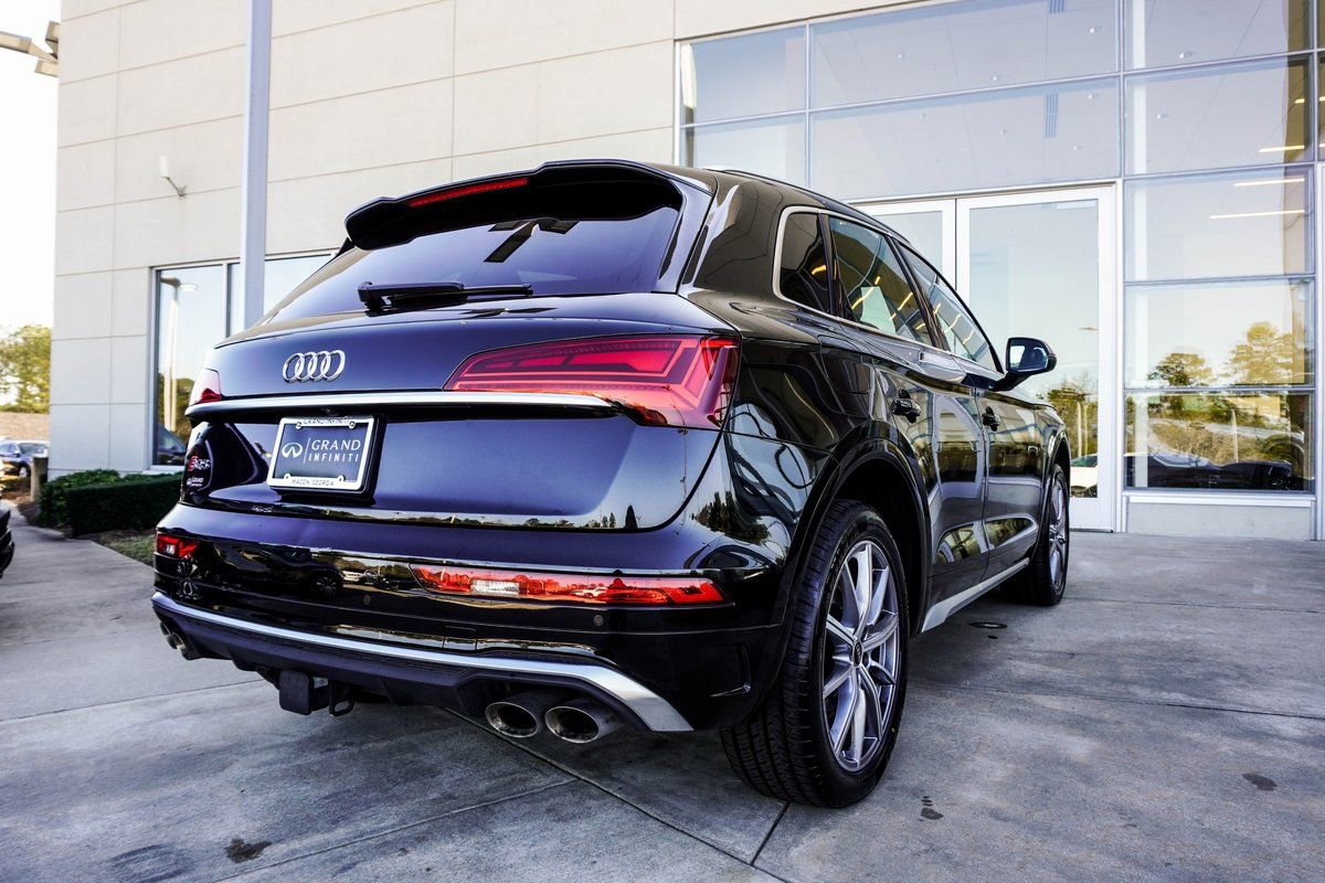 Used 2023 Audi SQ5 Premium Plus w/ Premium Plus Package image 12