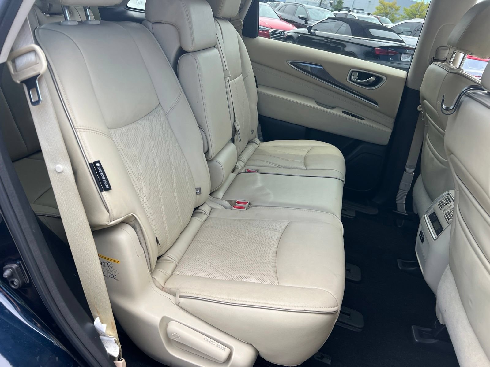 Used 2020 INFINITI QX60 Luxe w/ Essential Package FWD image 42