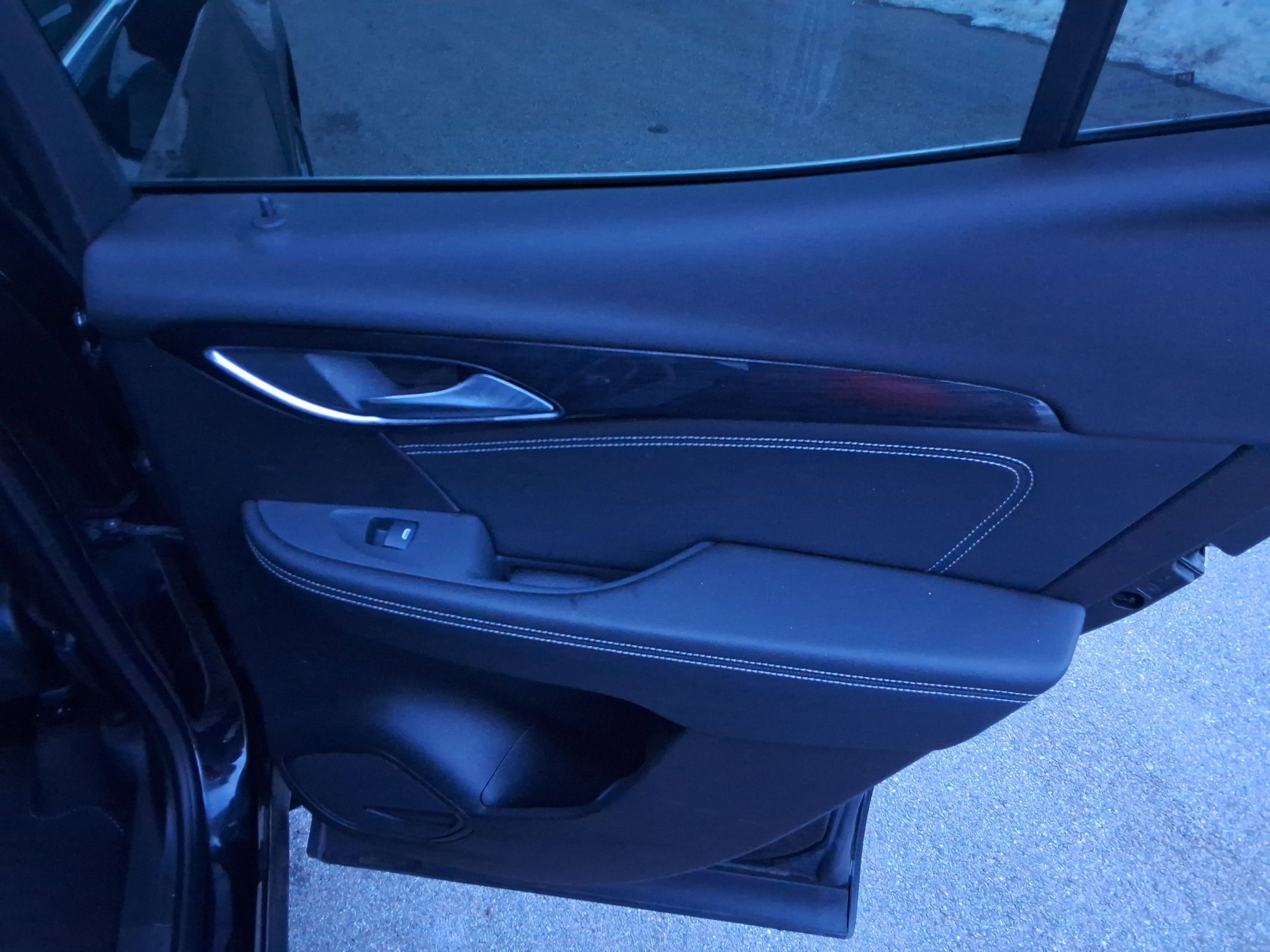 Used 2023 Buick Envision Preferred w/ Premium Seat Package image 24