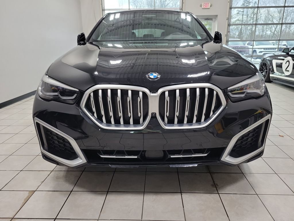 Used 2023 BMW X6 xDrive40i image 2