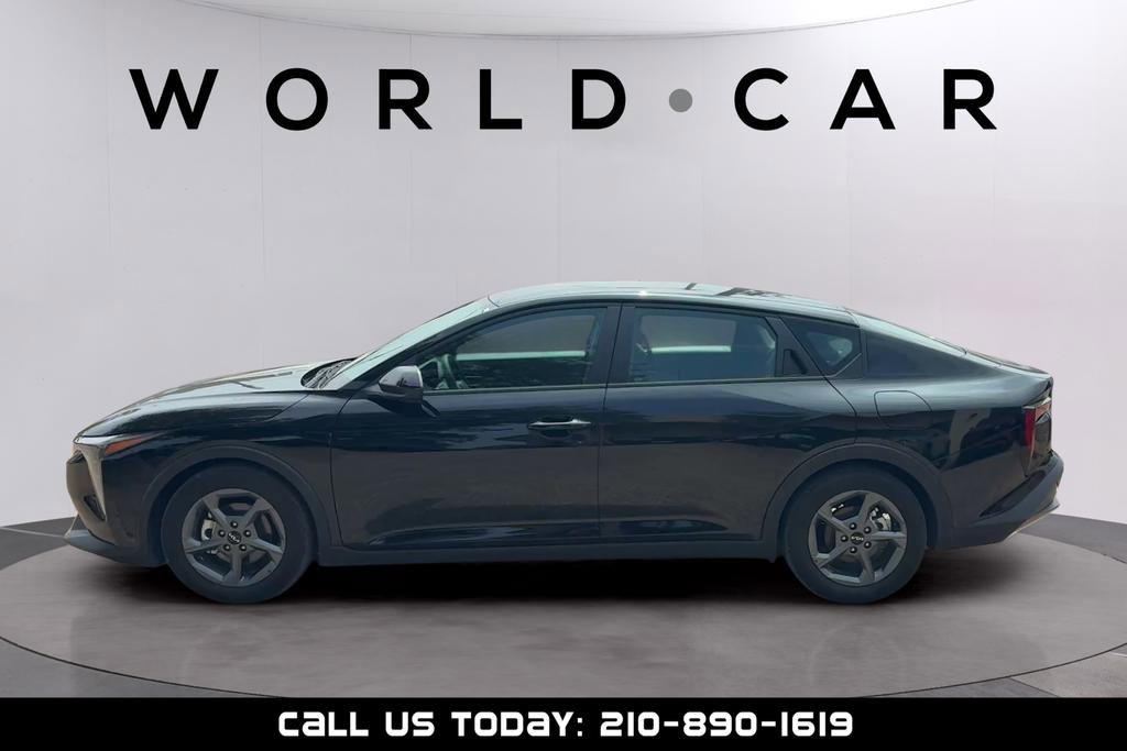 Used 2025 Kia K4 FWD image 4