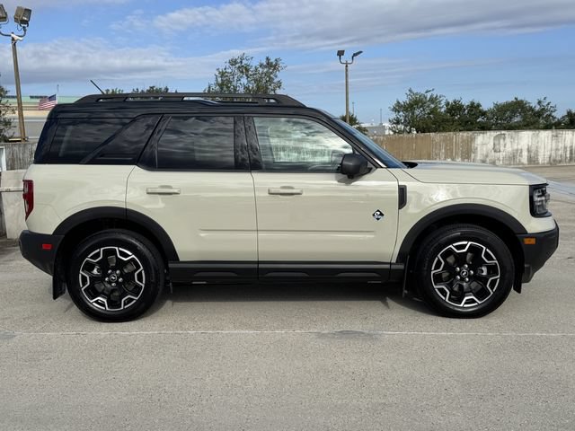 Used 2025 Ford Bronco Sport Outer Banks w/ Outer Banks Tech Package+ AWD/4WD image 4