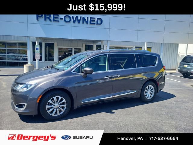 Used 2018 Chrysler Pacifica Touring-L w/ Advanced Safetytec Group FWD image 1