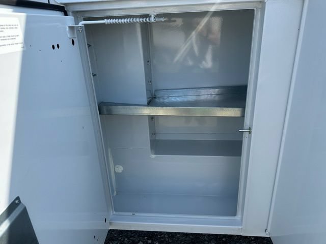 New 2027 Ford E-350 and Econoline 350 Super Duty w/ Interior Upgrade Package RWD image 5