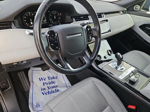 Used 2020 Land Rover Range Rover Evoque SE image 10