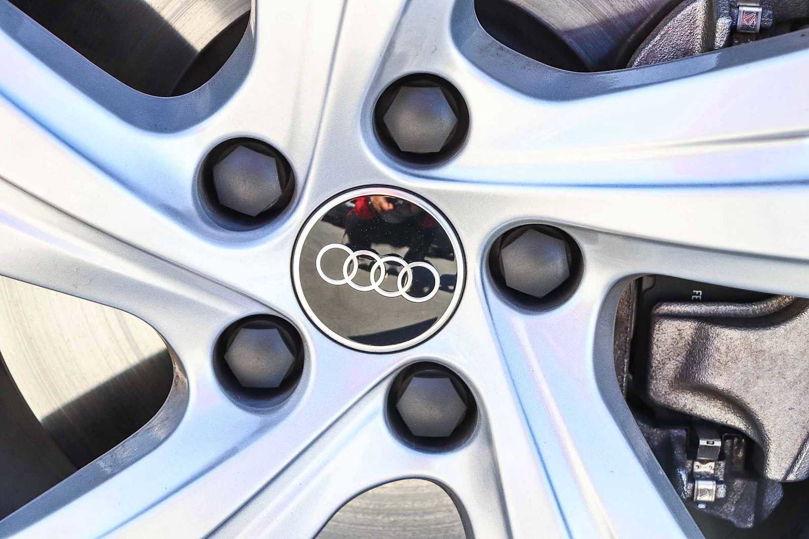 Used 2025 Audi A5 2.0T Premium w/ Convenience Package image 15