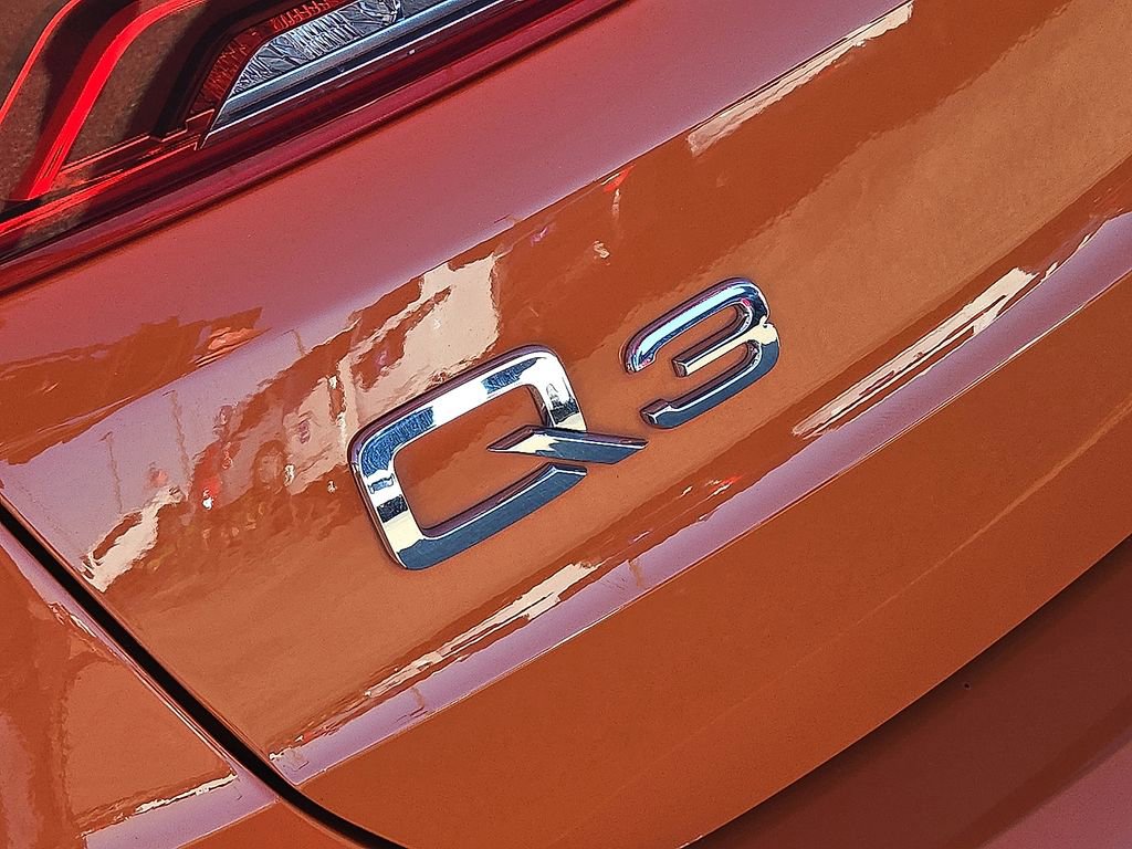 Used 2023 Audi Q3 2.0T Premium image 22