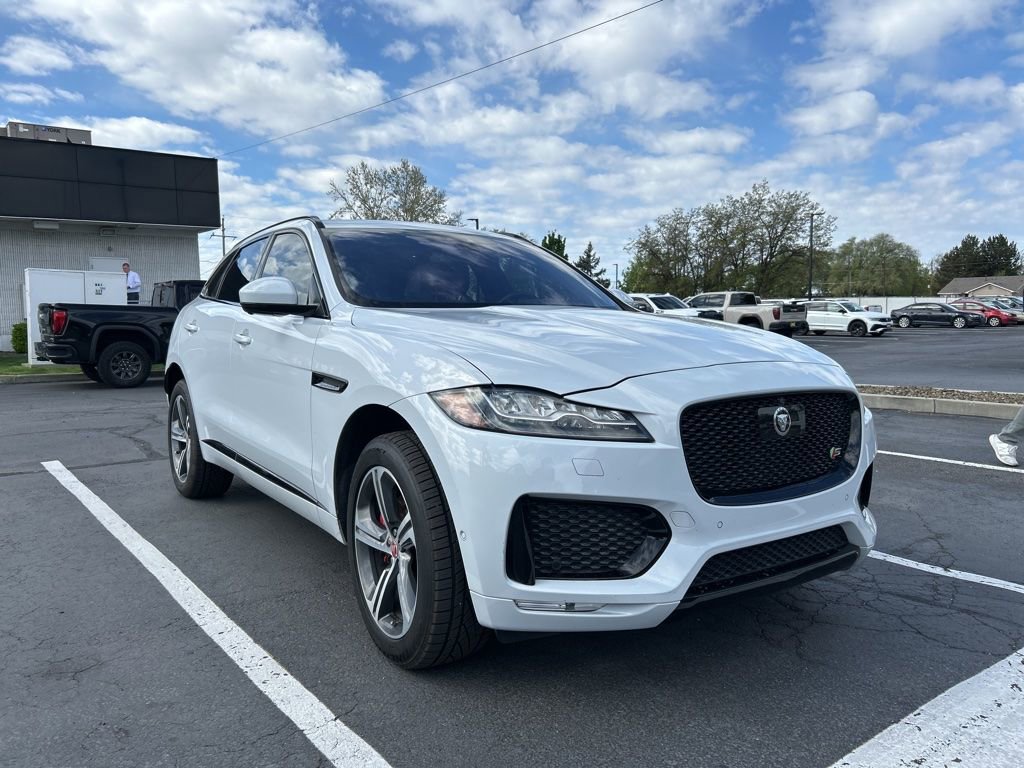 Used 2017 Jaguar F-PACE S AWD/4WD image 4