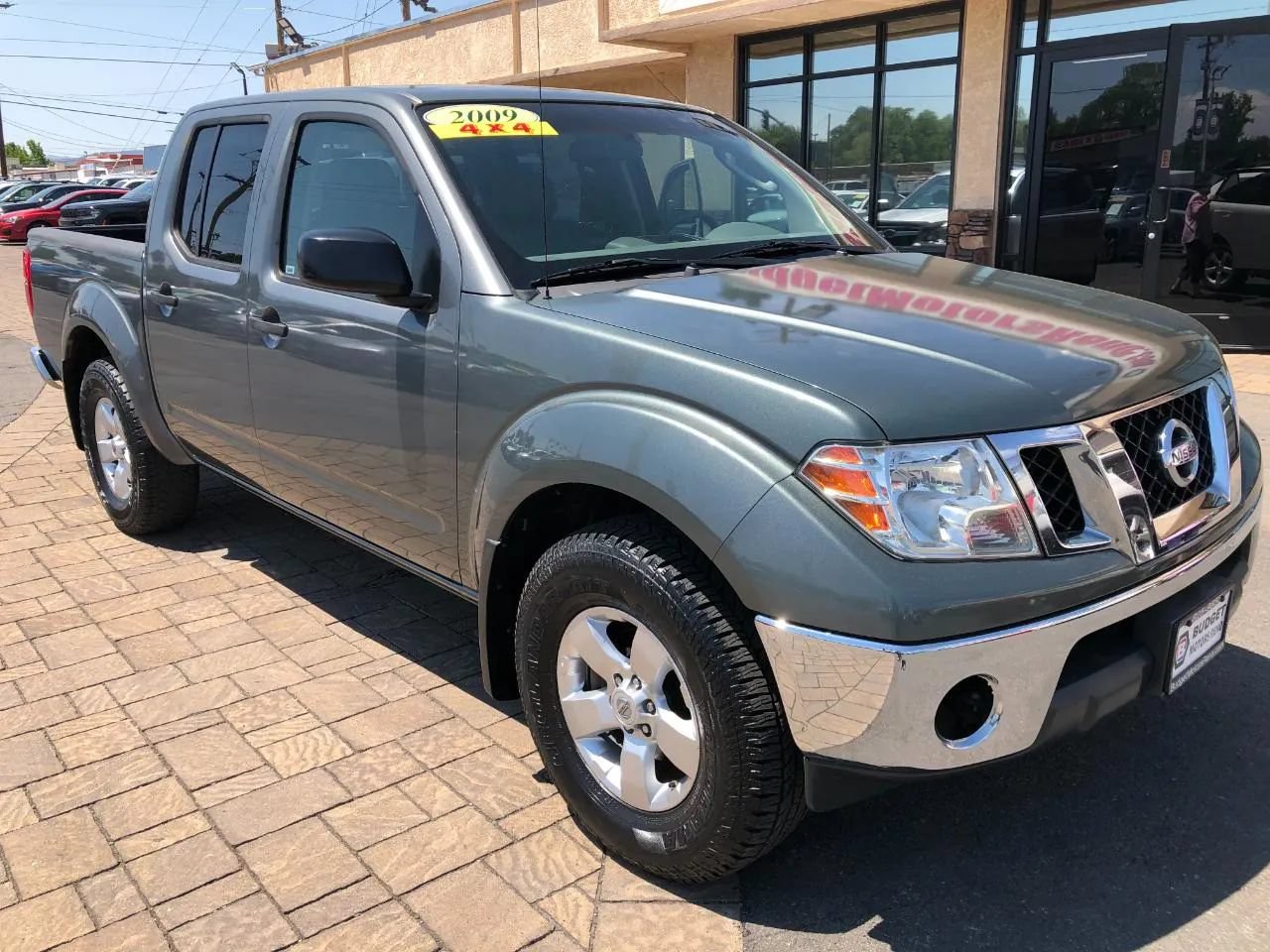 Used 2009 Nissan Frontier SE w/ SE Value Truck Pkg AWD/4WD image 8