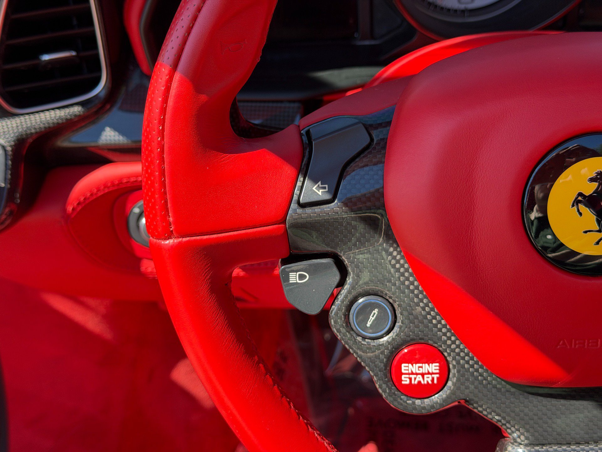 Used 2015 Ferrari 458 Spider RWD image 51