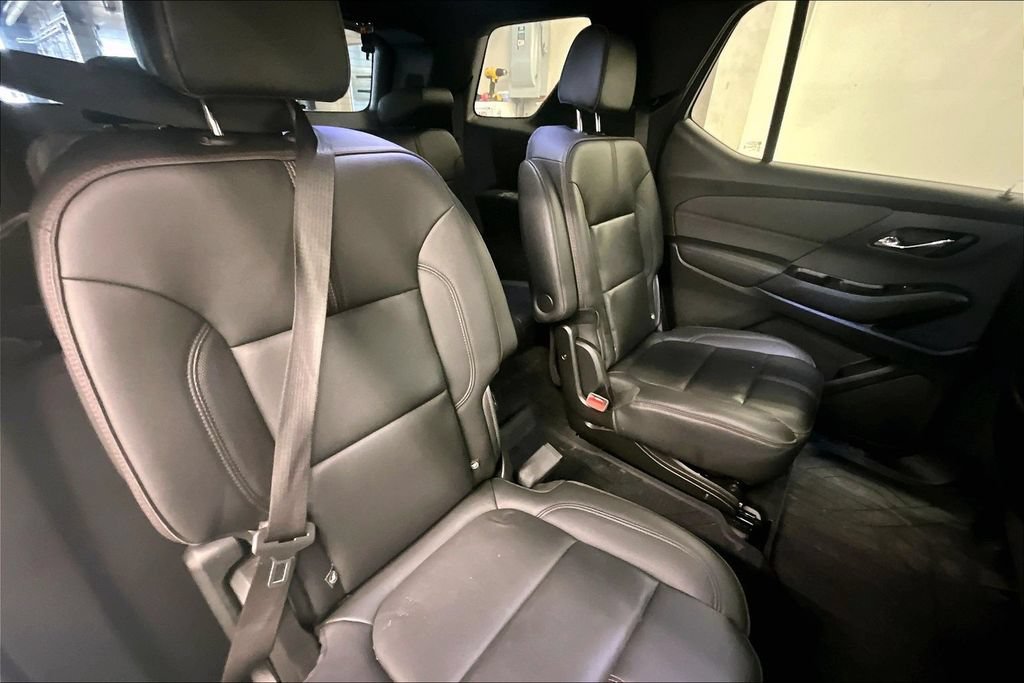 Used 2023 Chevrolet Traverse RS w/ LPO, Floor Liner Package AWD/4WD image 23