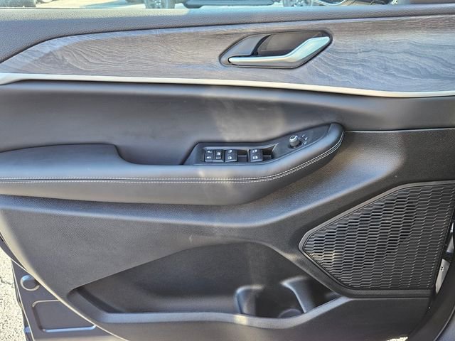 New 2026 Jeep Grand Cherokee Altitude image 15