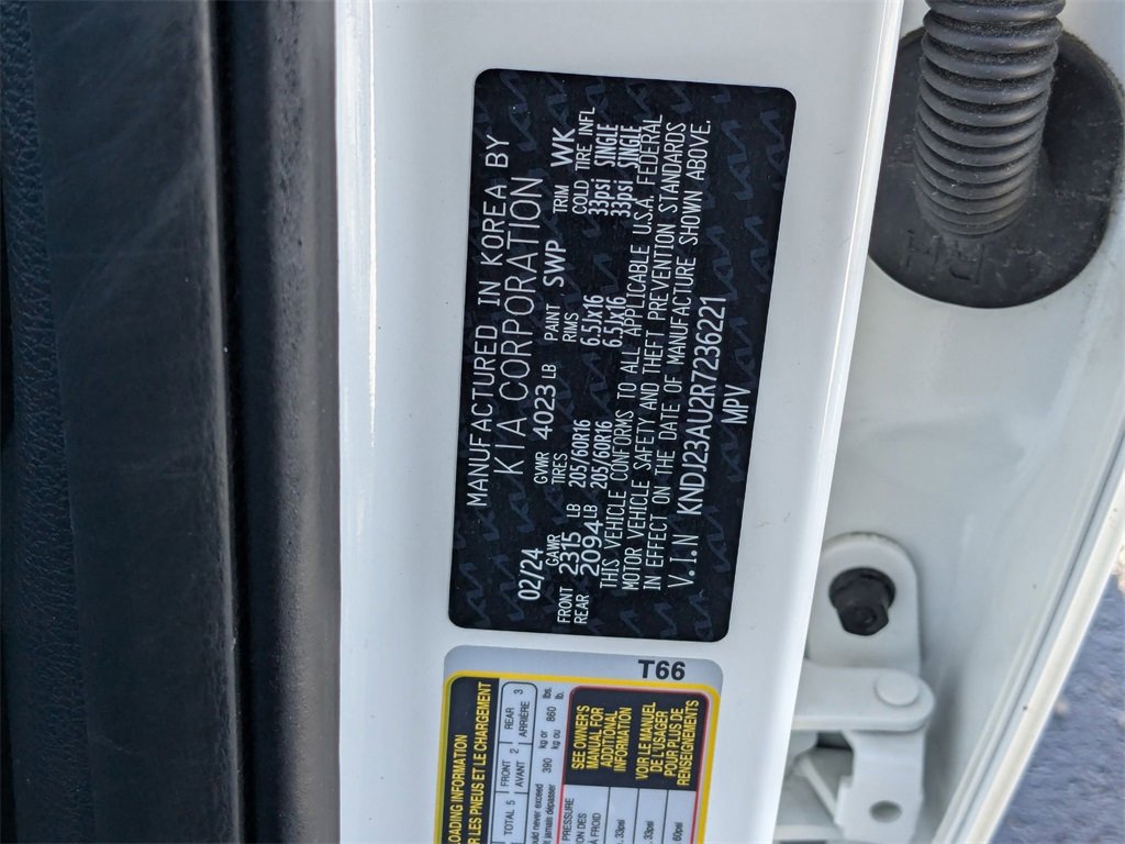 Used 2024 Kia Soul LX w/ Option Group 015 image 37