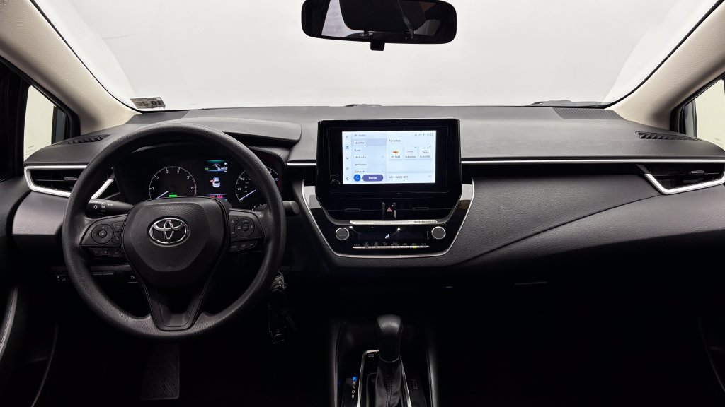Certified 2024 Toyota Corolla LE AWD/4WD image 31